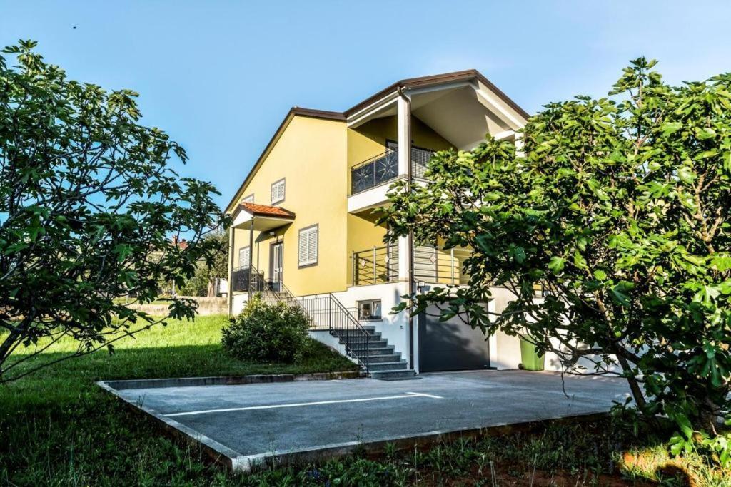 Apartments Lia-Jolie Ουμάγκ Εξωτερικό φωτογραφία
