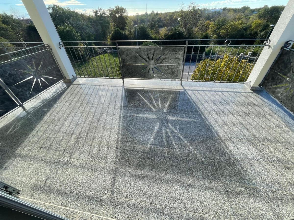 Apartments Lia-Jolie Ουμάγκ Εξωτερικό φωτογραφία